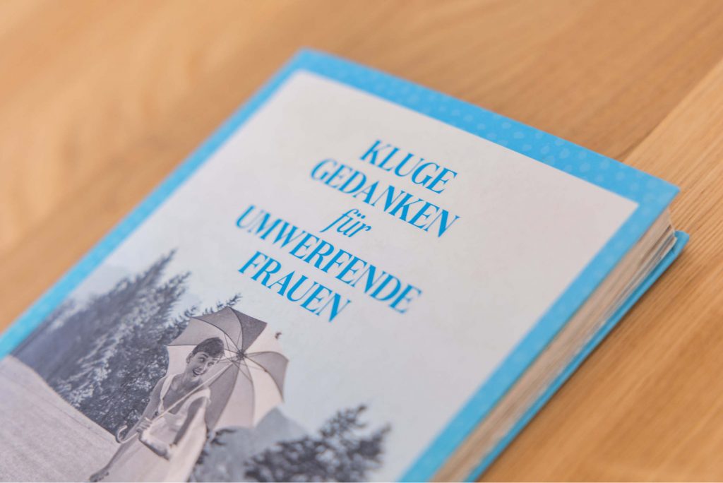 Buch: "Kluge Gedanken für umwerfende Frauen" von von Elisabeth Sandmann.